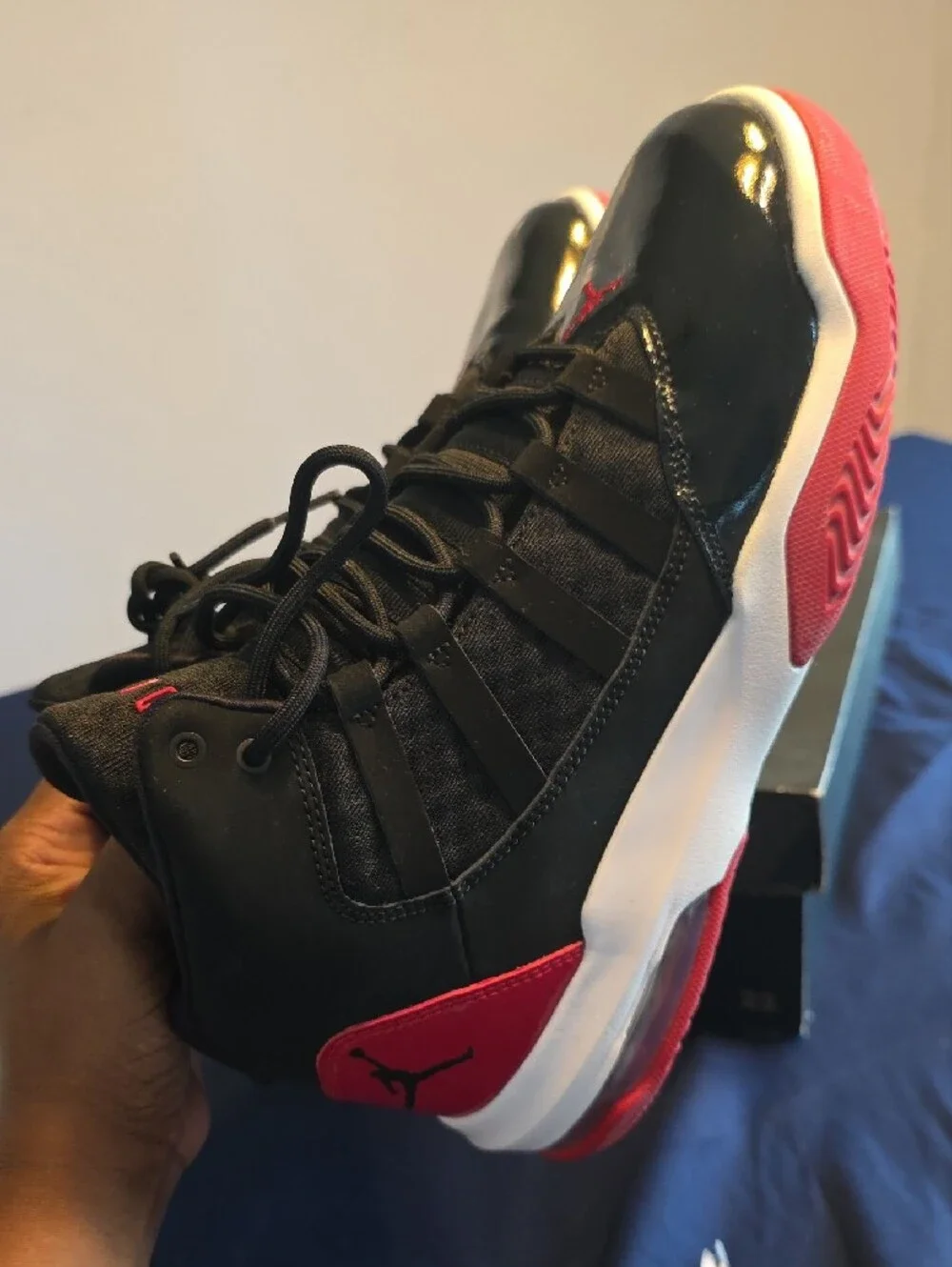 Jordan Max Aura (GS) Red-Black-White